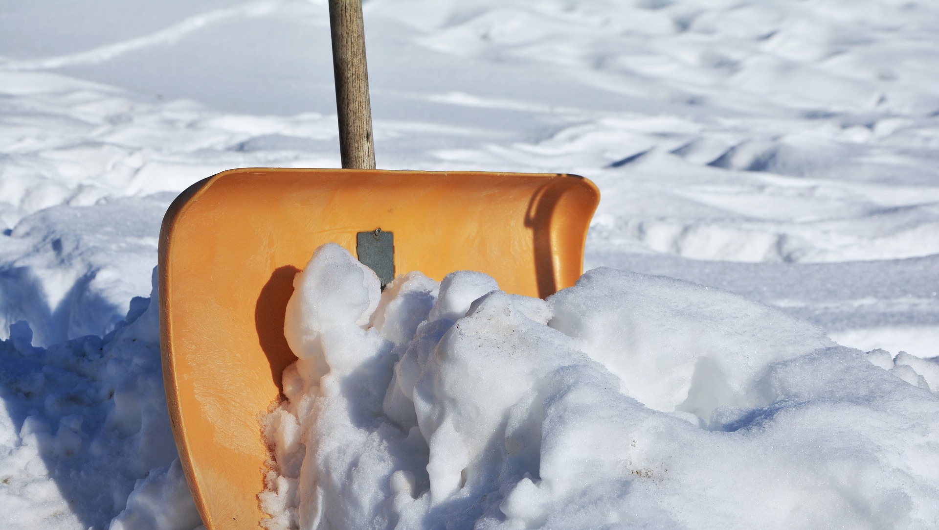 snow-shovel